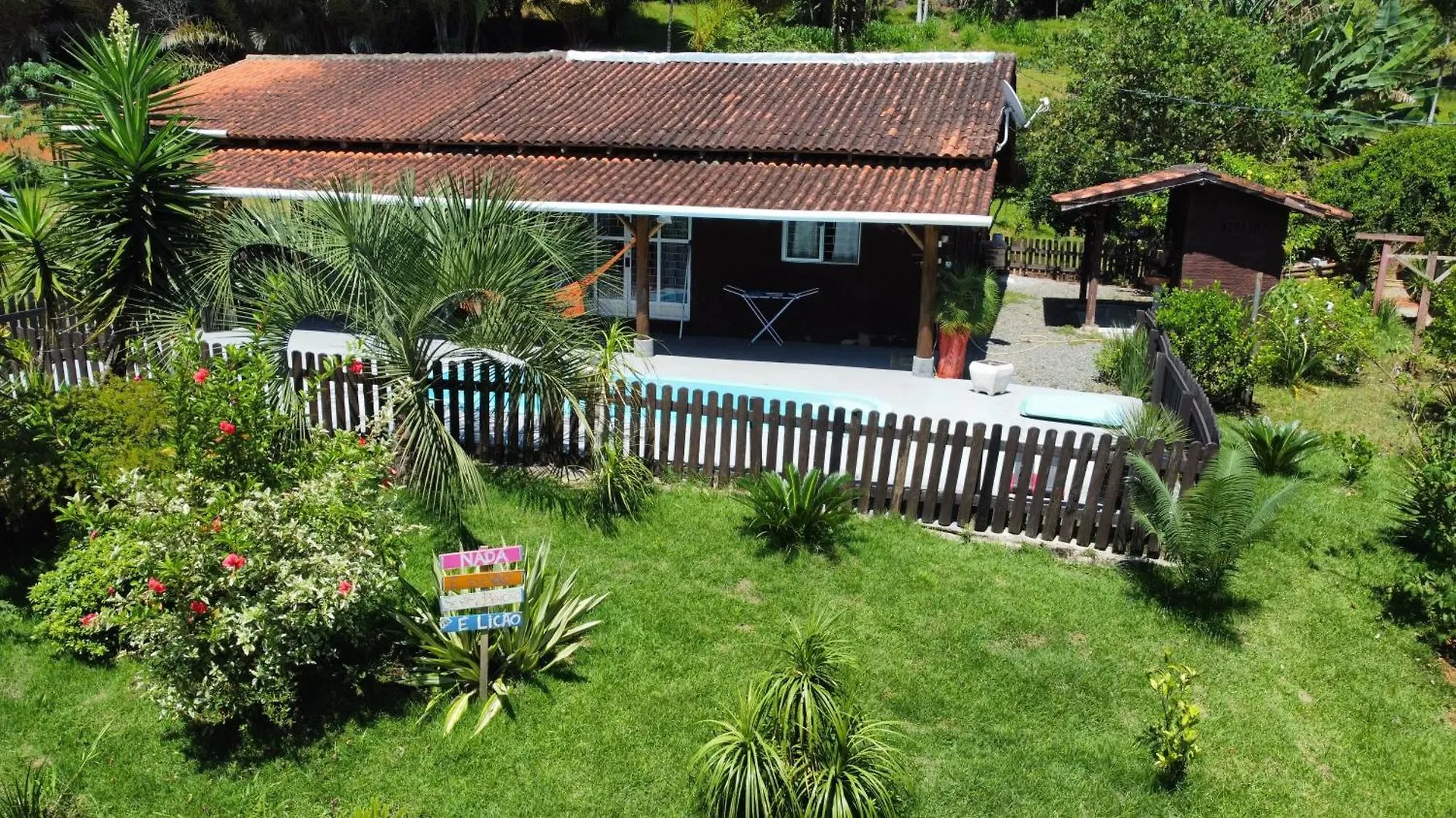 Sitio Rota 77 Villa Canelinha 0*,